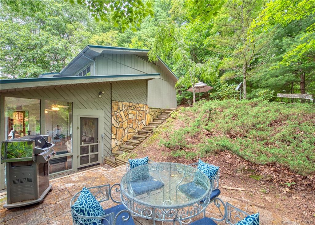 822 Camp Branch Road Waynesville, NC 28786 - Photo 5 of 36 Gallery Image 5