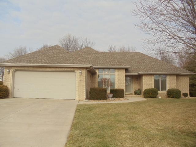 1905 East Ridgewood Drive Springfield, MO 65804 - Photo 1 of 1 Primary Photo