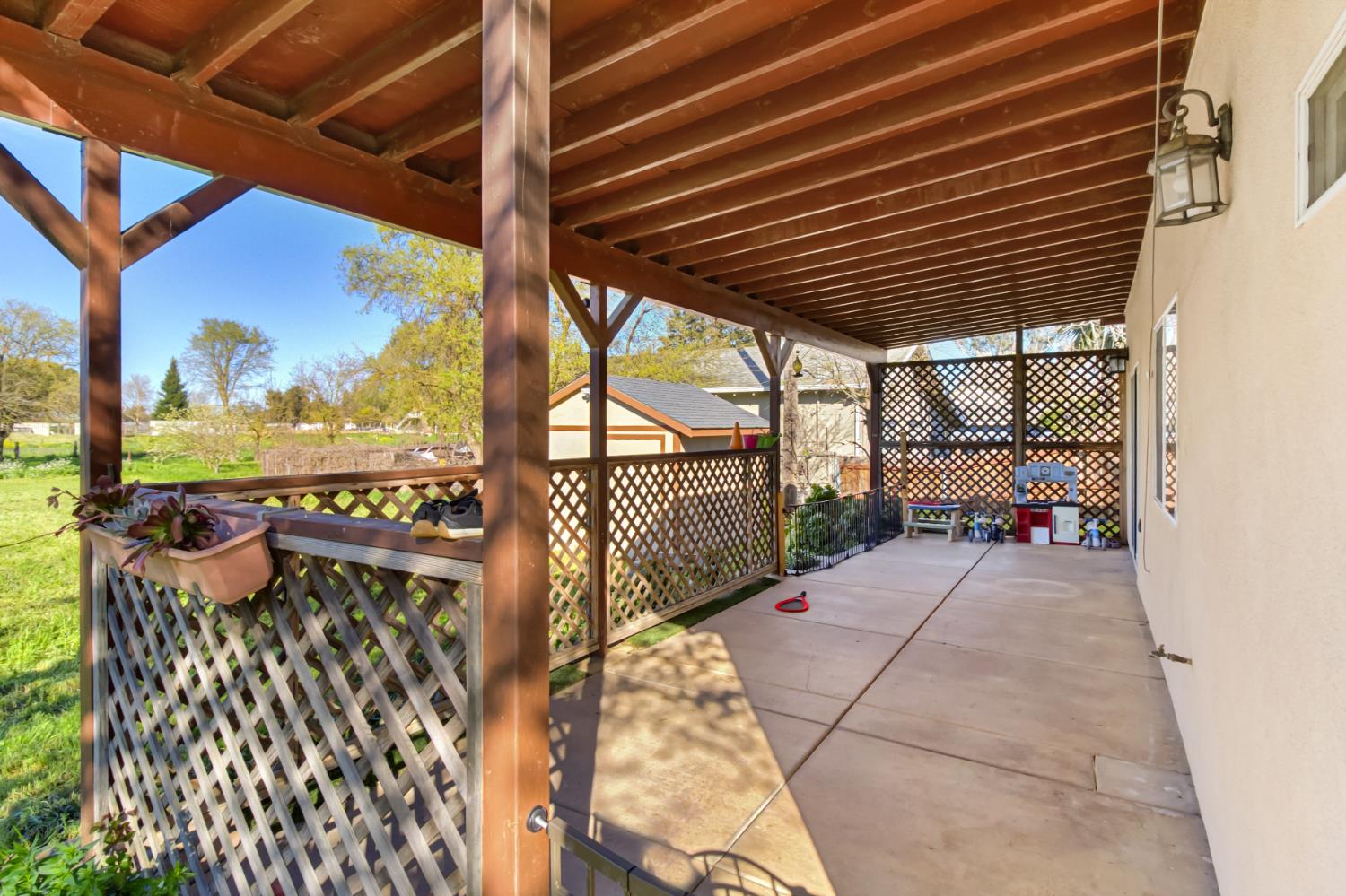 9835 Harvey Road Galt, CA 95632 - Photo 37 of 46