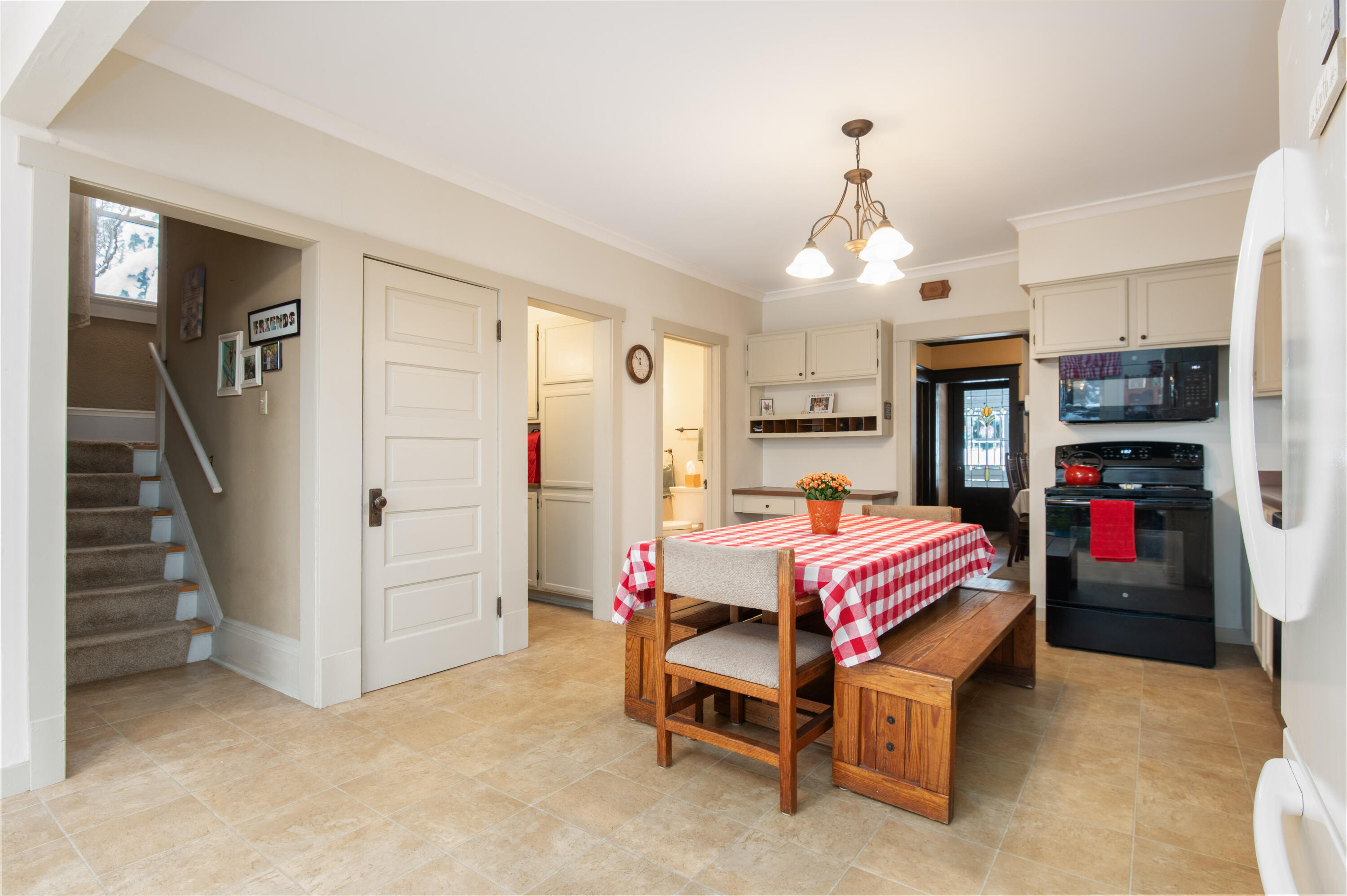 W304N2426 Maple Avenue Delafield, WI 53072 - Photo 11 of 47 Maple Ave - Pewaukee Lake