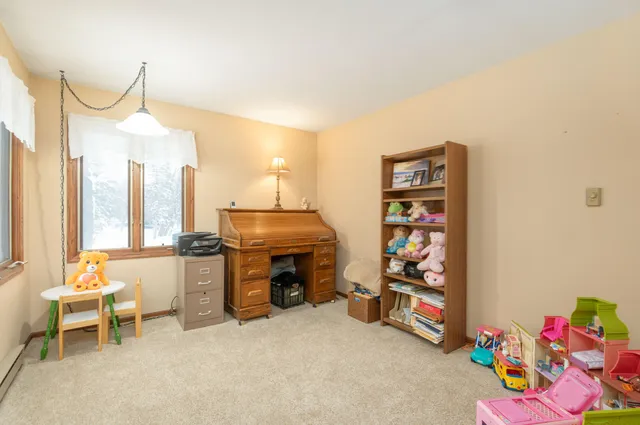 $2,200,000 | W304N2426 Maple Avenue, Delafield, WI 53072