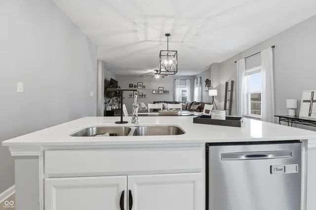 $389,900 | 1444 Bigleaf Drive, Sheridan, IN 46069