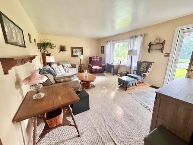 7050 Hopeful Road Florence, KY 41042 - Photo 6 of 25 Living Rm view 2