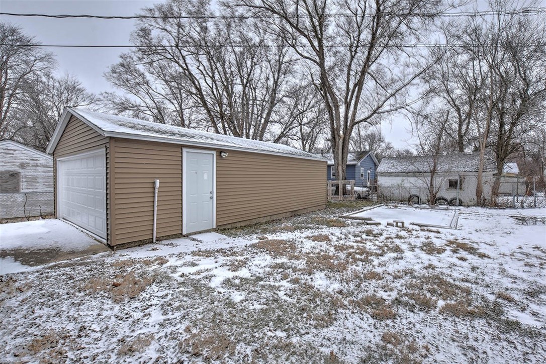 1528 Taylor Street Decatur, IL 62526 - Photo 19 of 21