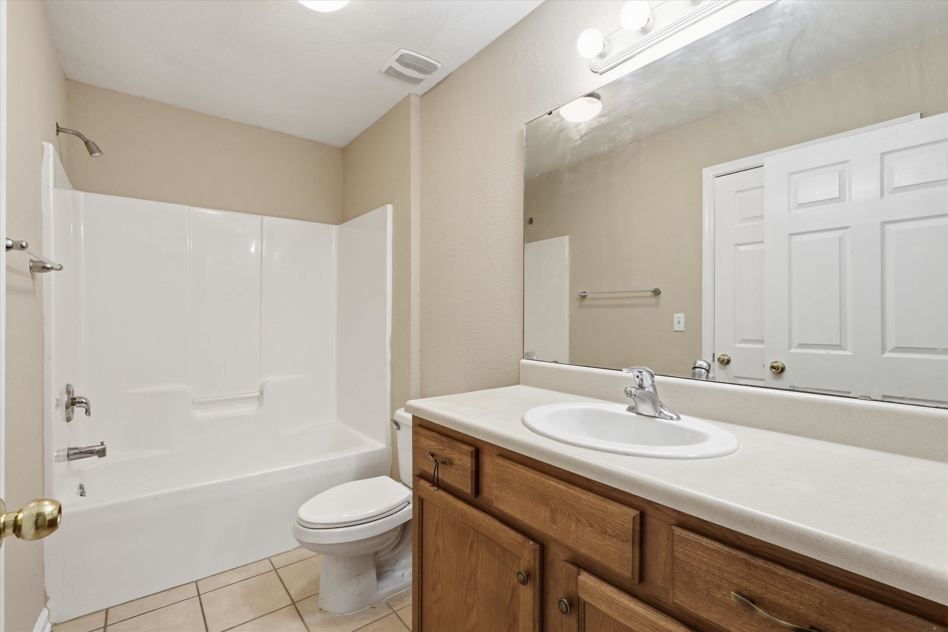 4434 Gearhart Road, Unit 2204 Tallahassee, FL 32303 - Photo 16 of 26