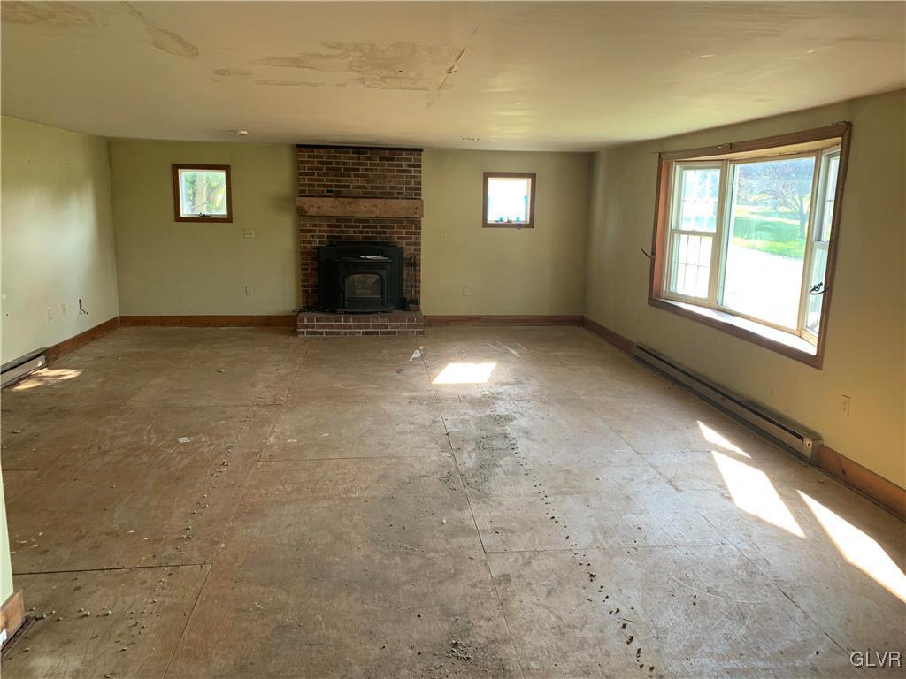 578 Batts Switch Road Pen Argyl, PA 18072 - Photo 13 of 32 Gallery Image 13