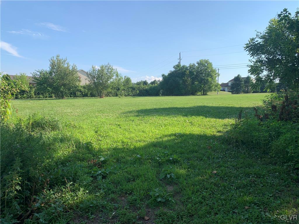 578 Batts Switch Road Pen Argyl, PA 18072 - Photo 4 of 32 Gallery Image 4