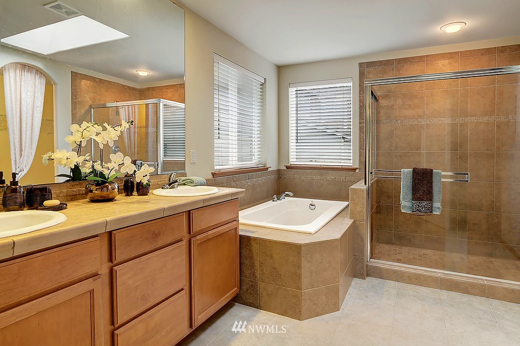 2122 241st Street Southwest Bothell, WA 98021 - Photo 17 of 23
