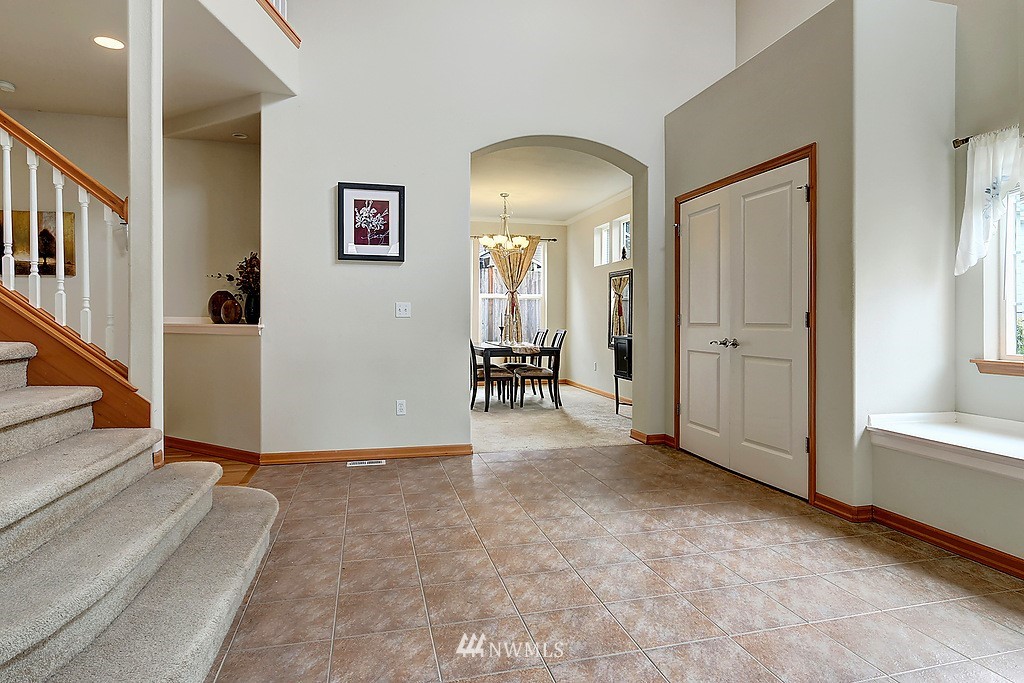 2122 241st Street Southwest Bothell, WA 98021 - Photo 4 of 23