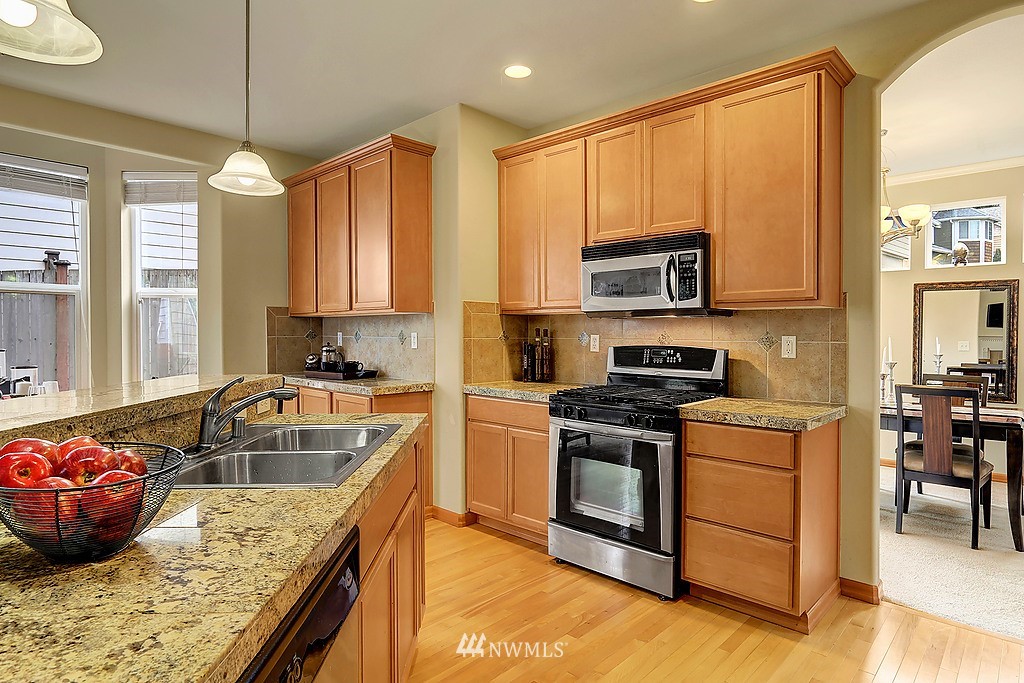 2122 241st Street Southwest Bothell, WA 98021 - Photo 8 of 23