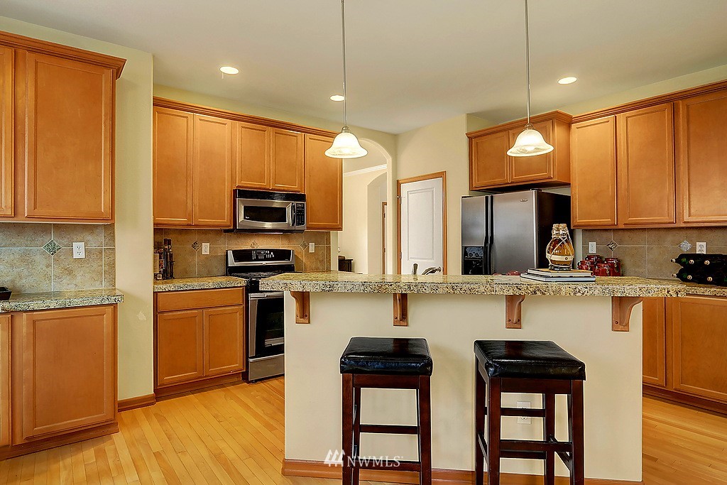 2122 241st Street Southwest Bothell, WA 98021 - Photo 9 of 23