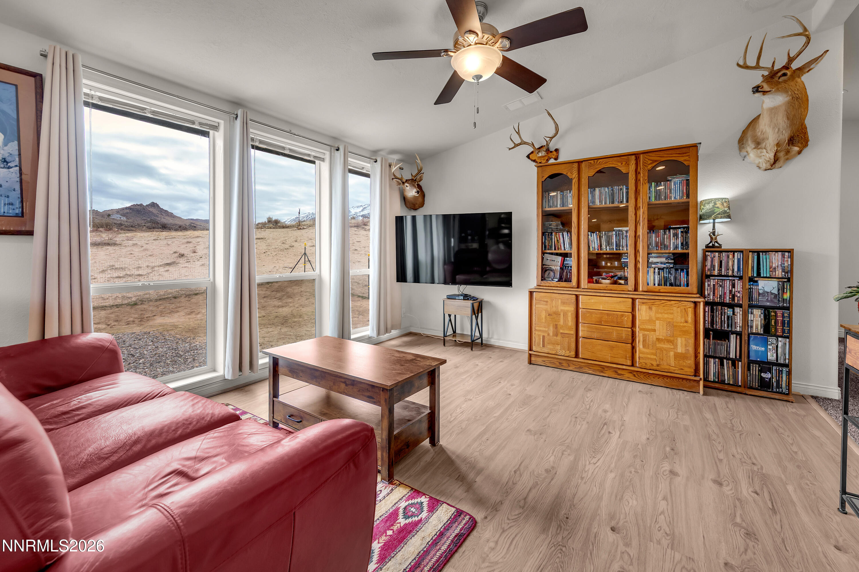 105 Arabian Way Reno, NV 89508 - Photo 14 of 39 Family Room