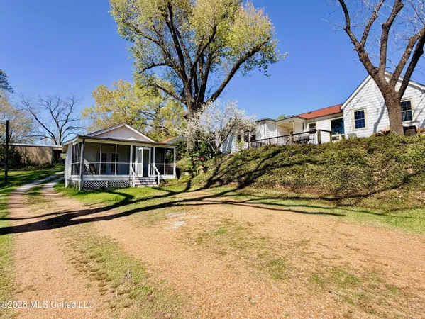 $525,000 | 78 Government Fleet Road, Natchez, MS 39120