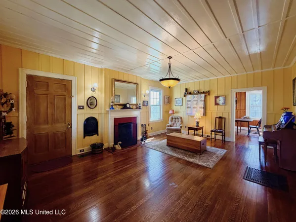 $525,000 | 78 Government Fleet Road, Natchez, MS 39120