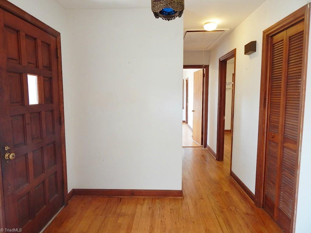 5736 Bunch Road Oak Ridge, NC 27310 - Photo 2 of 30 Foyer