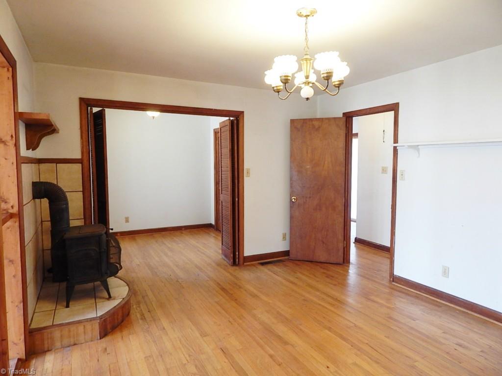 5736 Bunch Road Oak Ridge, NC 27310 - Photo 19 of 30 Family room
