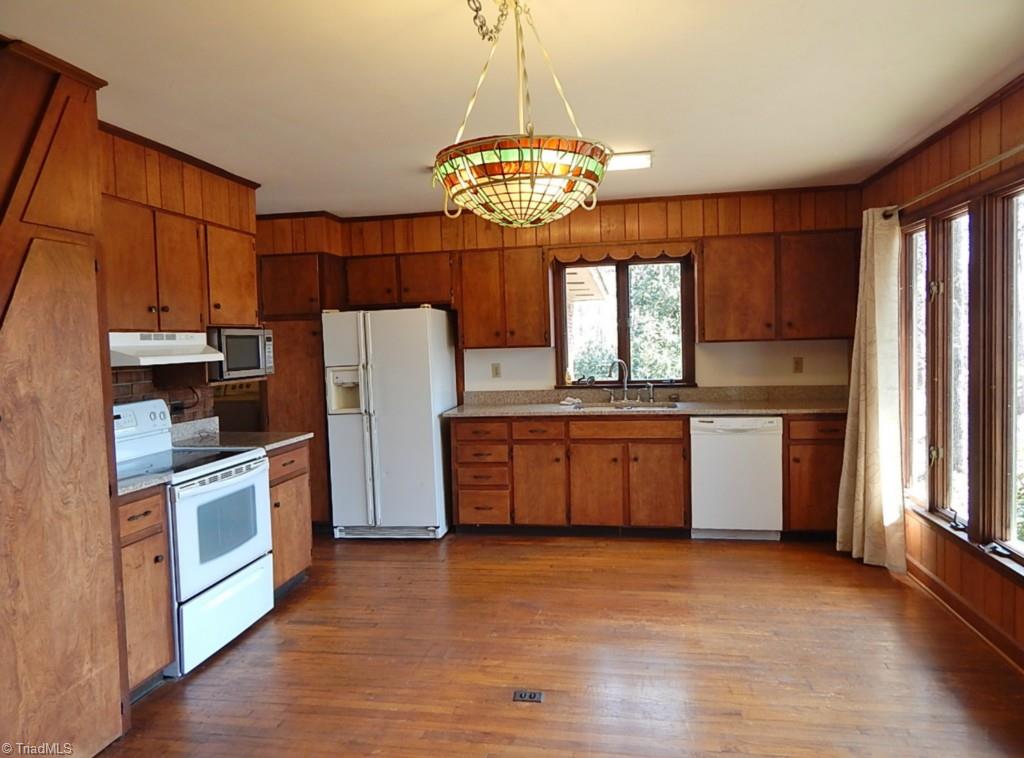 5736 Bunch Road Oak Ridge, NC 27310 - Photo 5 of 30 Kitchen