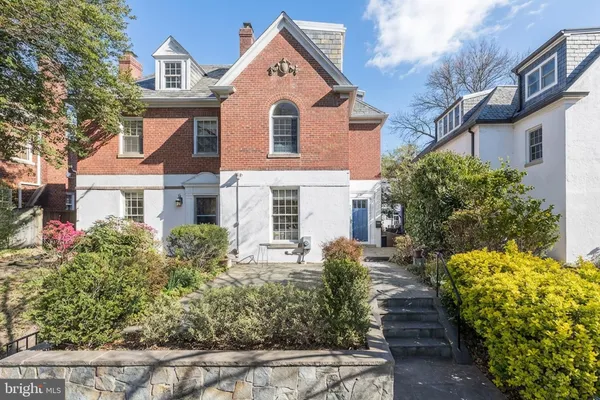$1,475,000 | 2927 Cathedral Avenue Northwest, Washington, DC 20008