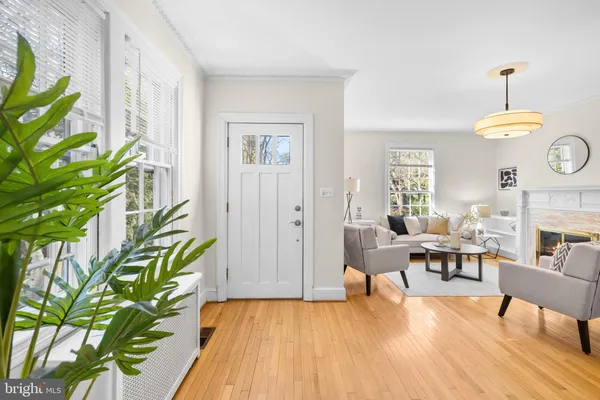 $1,475,000 | 2927 Cathedral Avenue Northwest, Washington, DC 20008