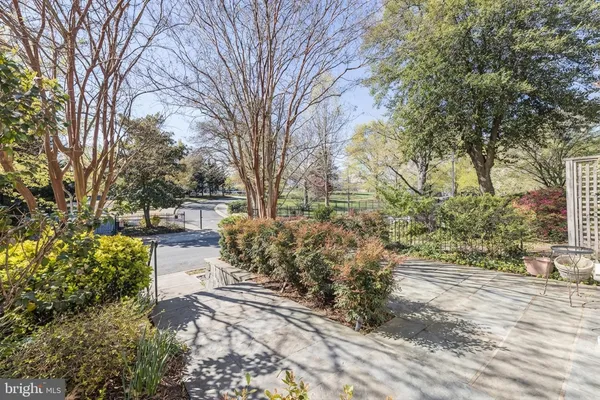$1,475,000 | 2927 Cathedral Avenue Northwest, Washington, DC 20008