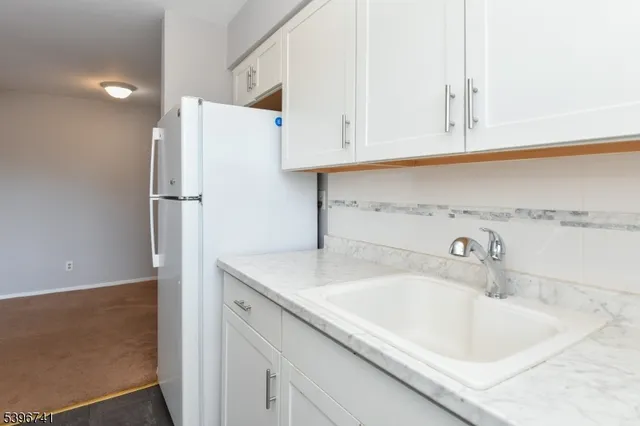 a close view of sink and tap