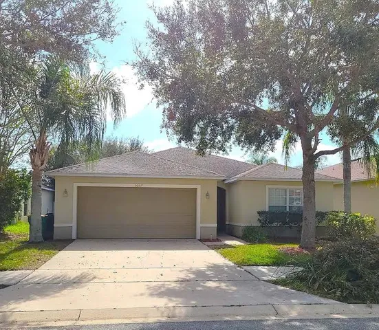 $2,100 | 5057 Gandross Lane, Mount Dora, FL 32757