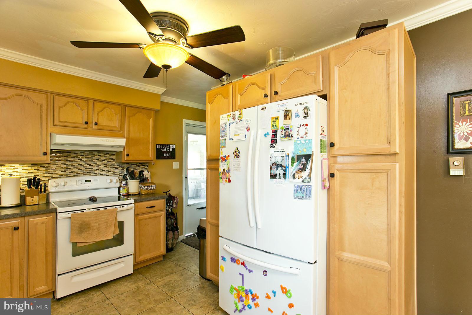 200 Ridge Road Winchester, VA 22602 - Photo 6 of 30 Kitchen