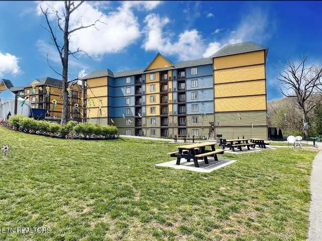 $265,000 | 225 Collier Drive, Unit 3503, Sevierville, TN 37862
