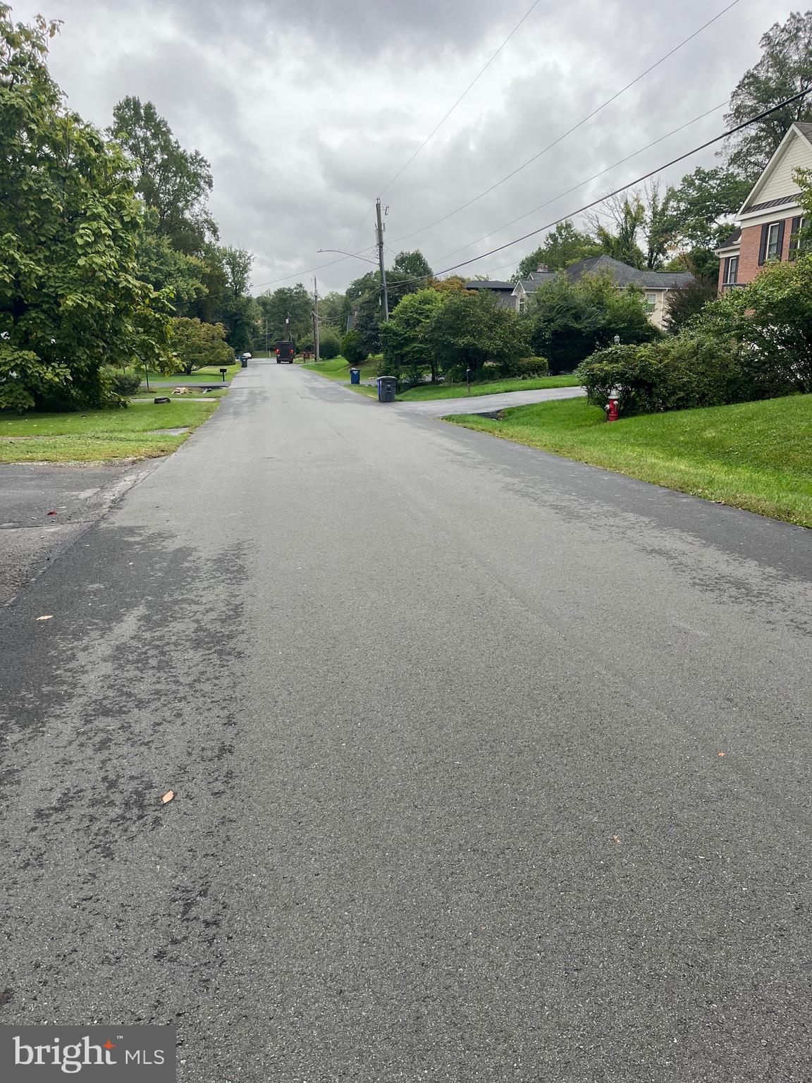 7814 Ridgewood Drive Annandale, VA 22003 - Photo 6 of 51