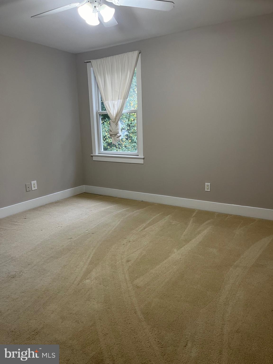 7814 Ridgewood Drive Annandale, VA 22003 - Photo 7 of 51