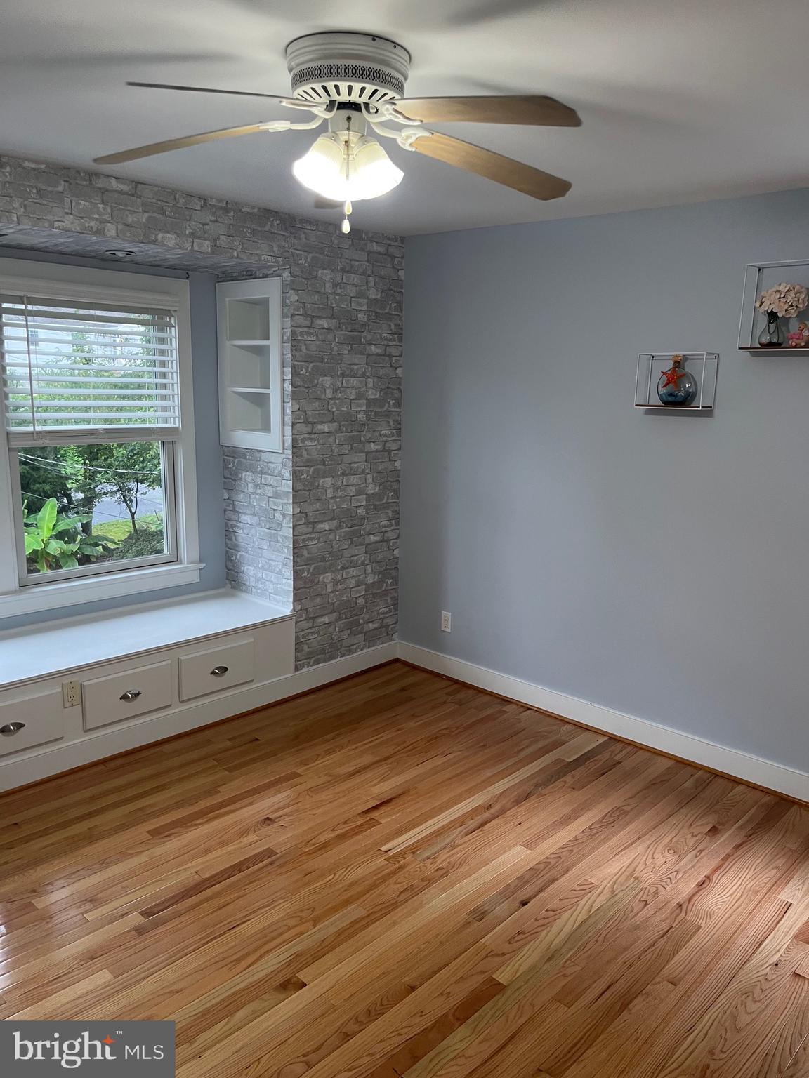 7814 Ridgewood Drive Annandale, VA 22003 - Photo 8 of 51