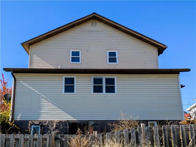 $49,700 | 414 Middle Avenue, Allison, PA 15413