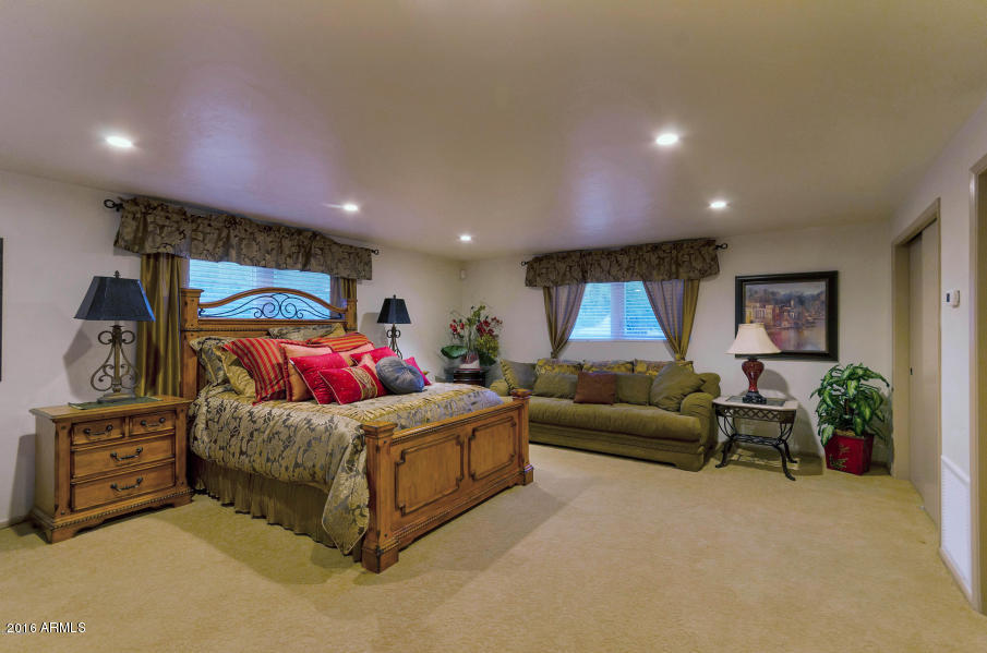 5111 North Camelhead Road Phoenix, AZ 85018 - Photo 23 of 34 Master Bedroom