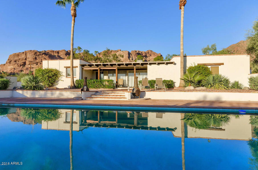 5111 North Camelhead Road Phoenix, AZ 85018 - Photo 6 of 34 Pool and Mountain View
