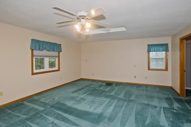 $3,250 | 27 Bunker Circle, East Longmeadow, MA 01028