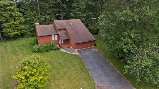 $3,250 | 27 Bunker Circle, East Longmeadow, MA 01028