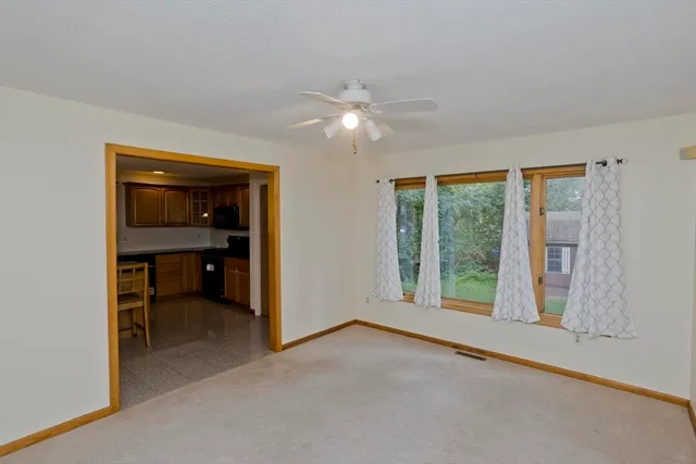 $3,250 | 27 Bunker Circle, East Longmeadow, MA 01028