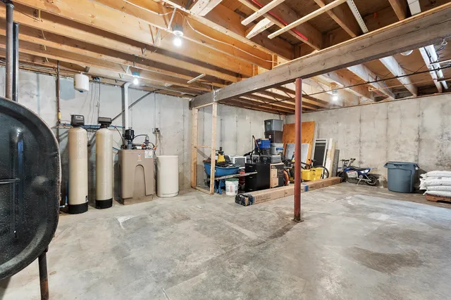 $459,000 | 46 Lower Pratt Pond Road, New Ipswich, NH 03071