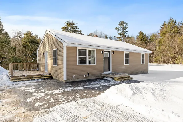 $459,000 | 46 Lower Pratt Pond Road, New Ipswich, NH 03071