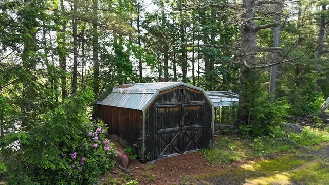 a view of an entryway
