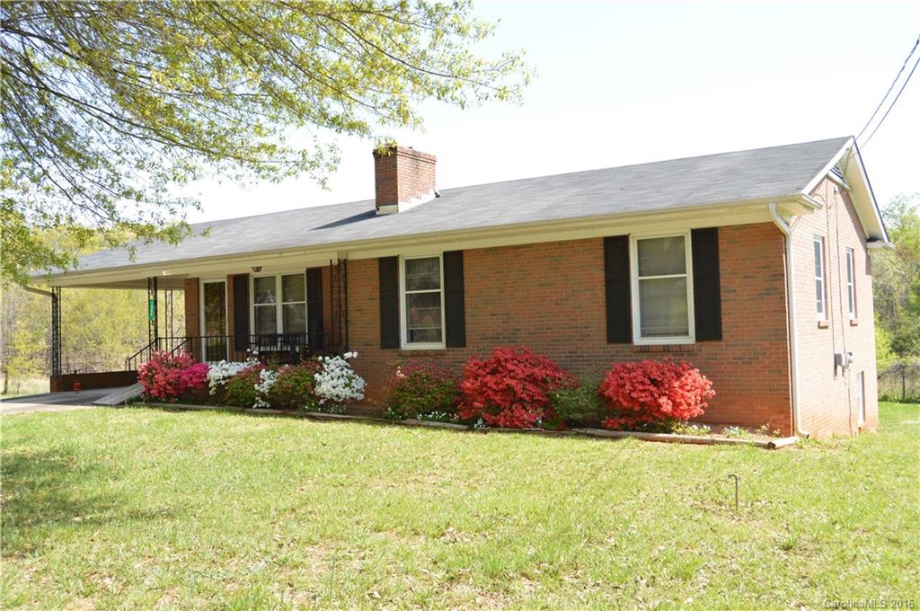 1909 Southside Road Lincolnton, NC 28092 - Photo 1 of 18 Gallery Image 1