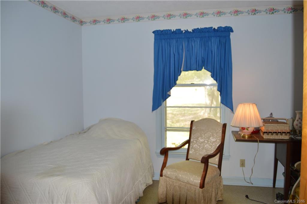 1909 Southside Road Lincolnton, NC 28092 - Photo 13 of 18 Gallery Image 13