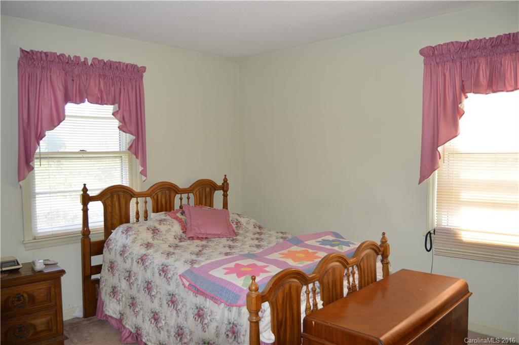 1909 Southside Road Lincolnton, NC 28092 - Photo 16 of 18 Gallery Image 16