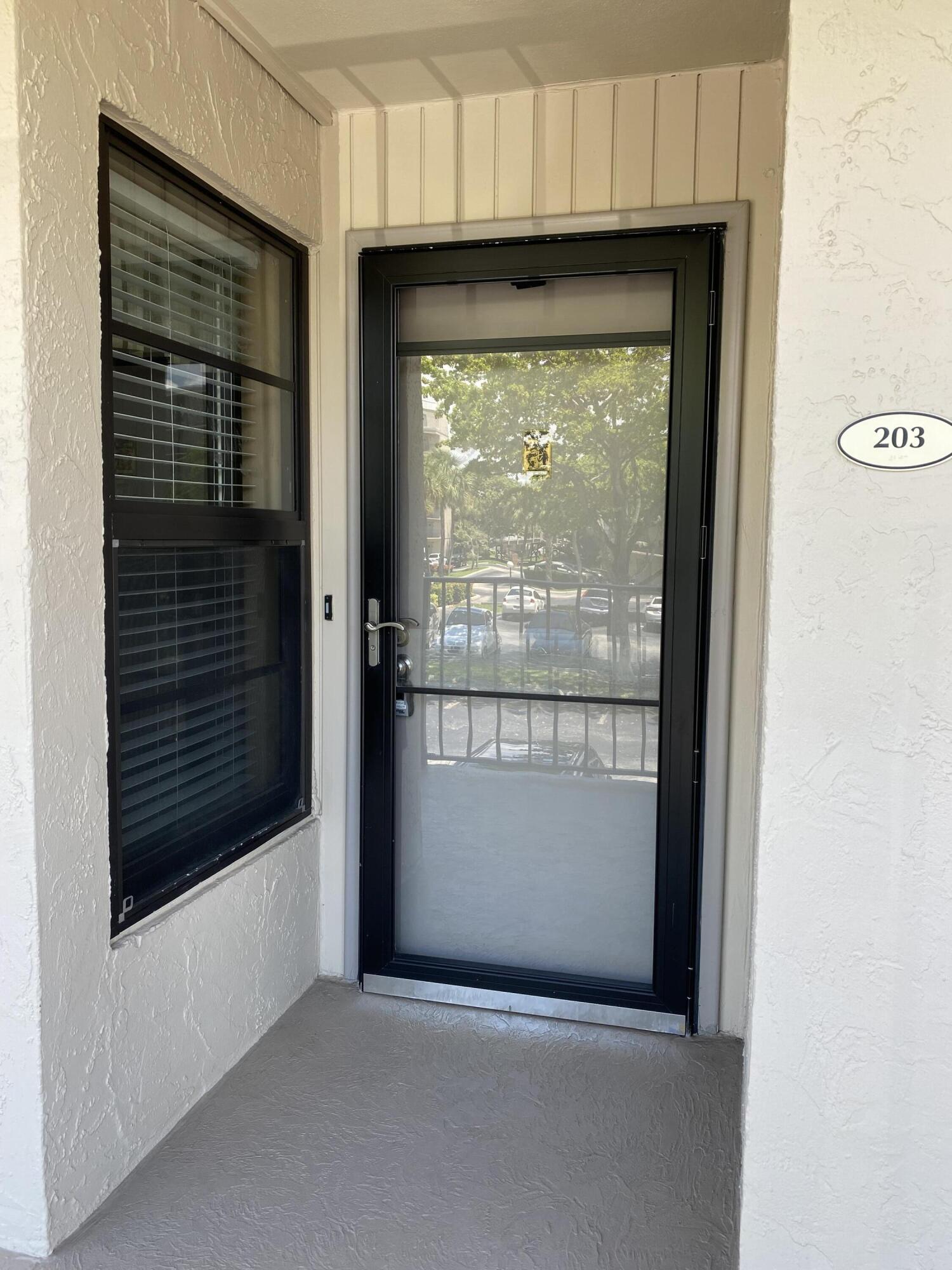6 Royal Palm Way, Unit 203 Boca Raton, FL 33432 - Photo 2 of 37 IMG_7996