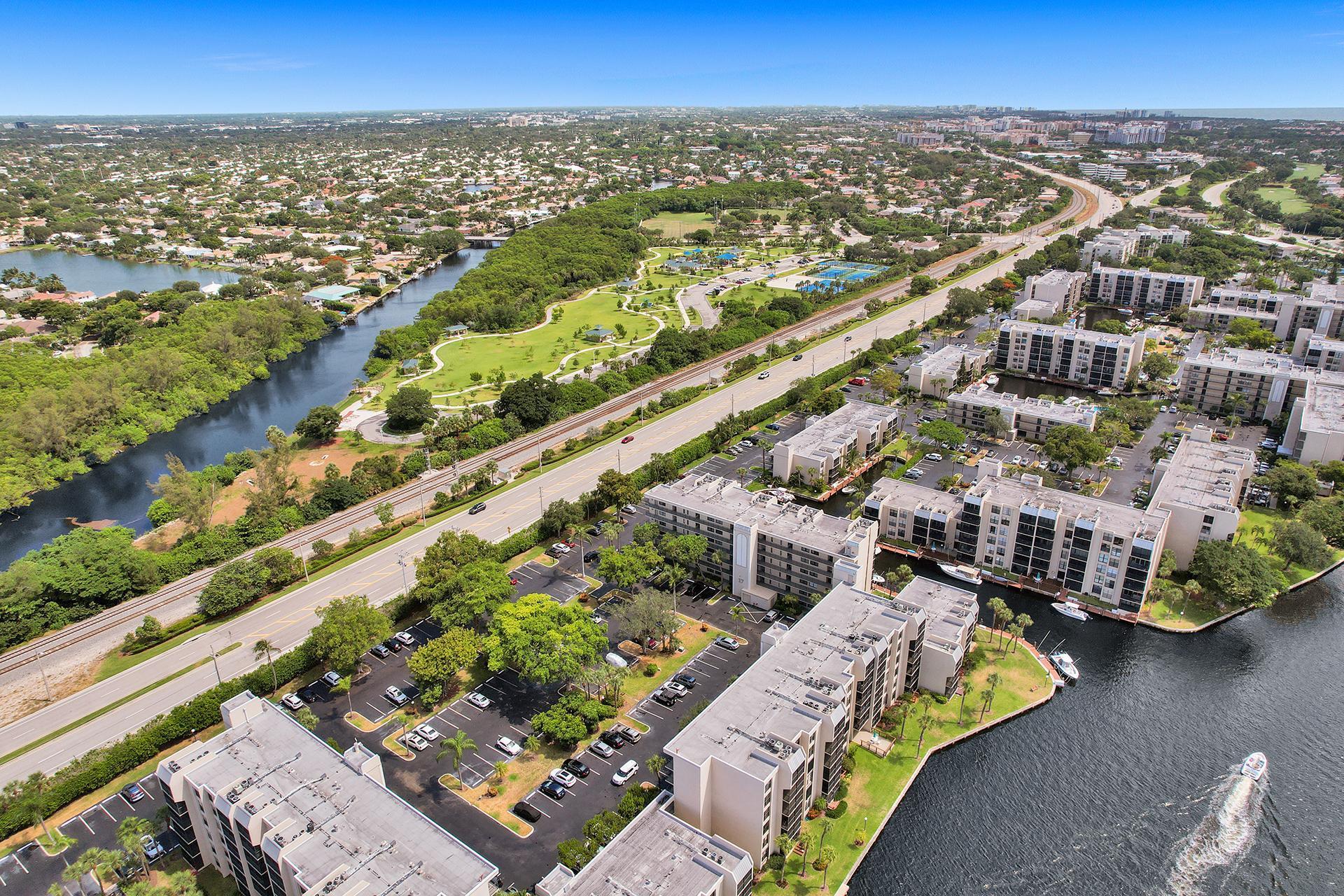 6 Royal Palm Way, Unit 203 Boca Raton, FL 33432 - Photo 21 of 37 DJI_0775