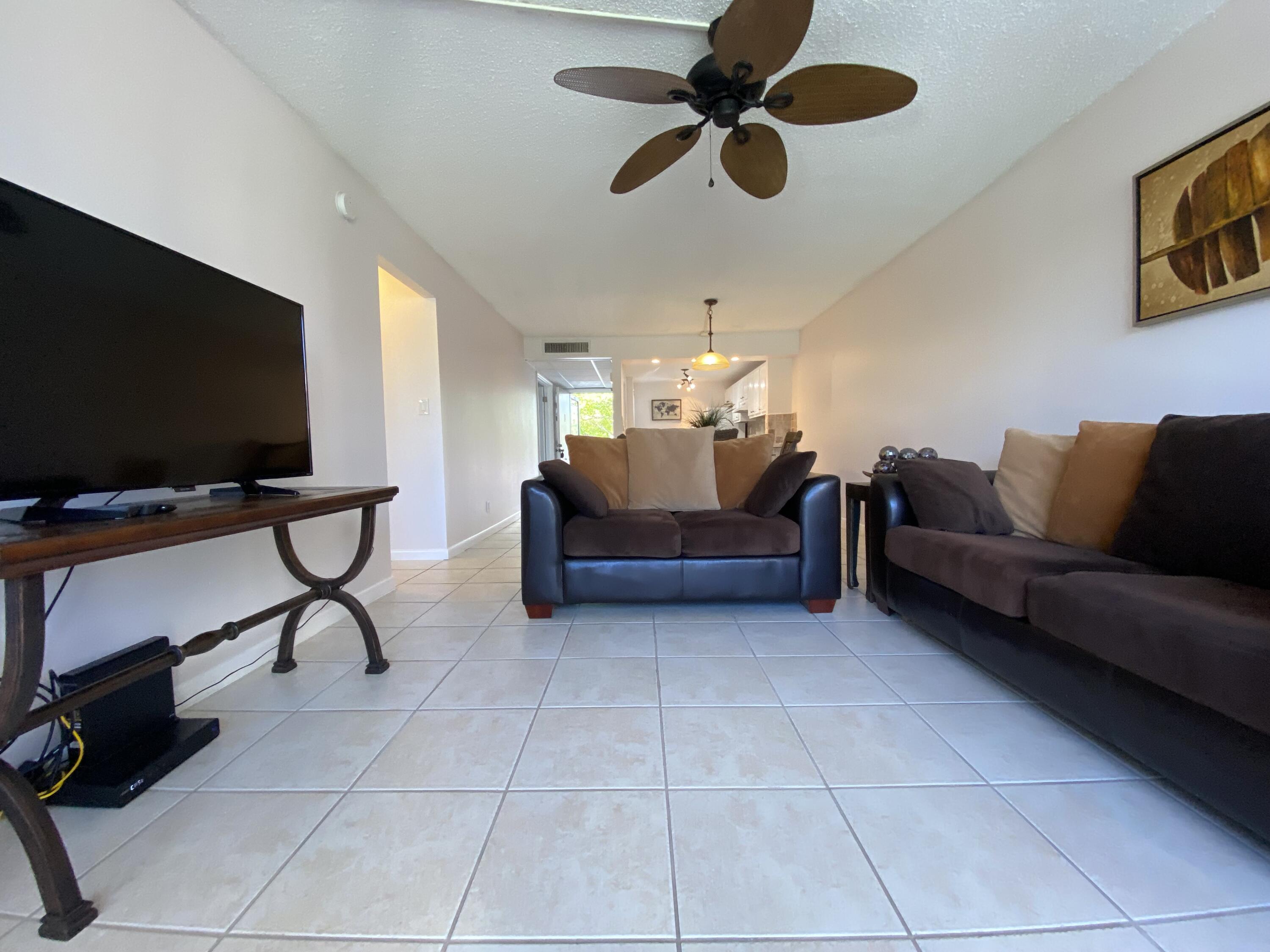 6 Royal Palm Way, Unit 203 Boca Raton, FL 33432 - Photo 6 of 37 IMG_9977