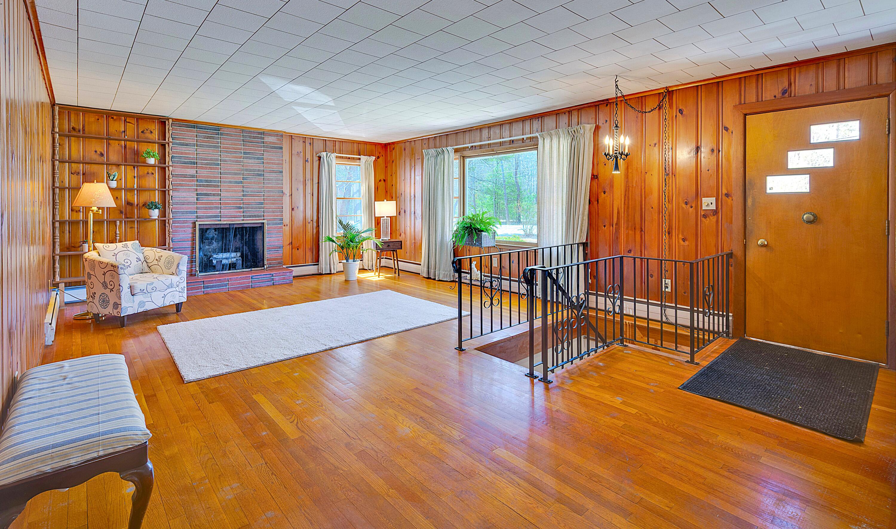 111 Alewive Road Kennebunk, ME 04043 - Photo 8 of 49 interior3