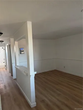 $1,250 | 3455 South Logan Street, Unit 303, Englewood, CO 80113