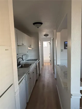 $1,250 | 3455 South Logan Street, Unit 303, Englewood, CO 80113