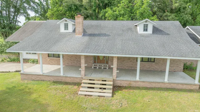 $370,000 | 815 South Toto Road, North Judson, IN 46366